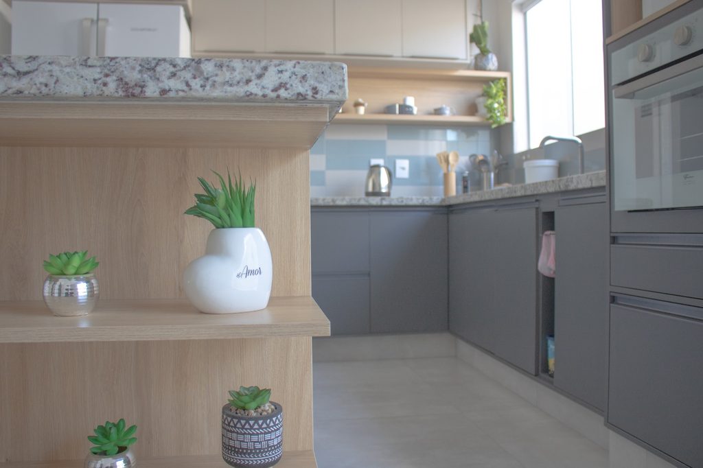 Lavanderia planejada da Cazza Decor
